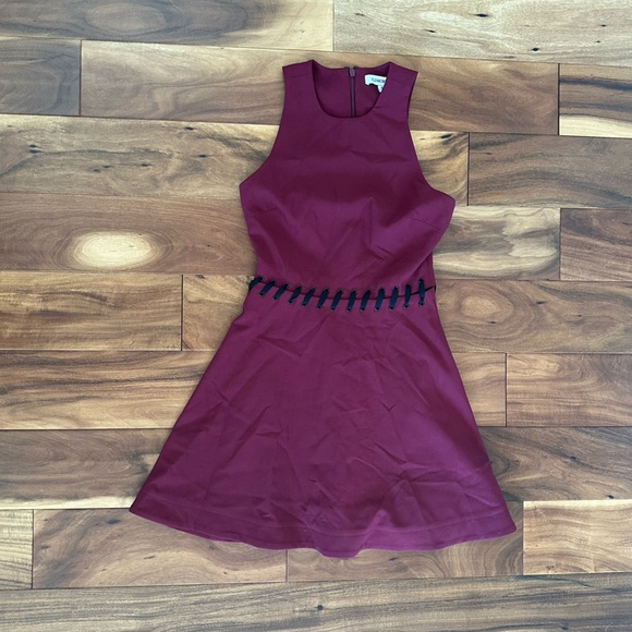 Elizabeth and James Carter Burgundy Skater Dress size 0 - Picture 3 of 5